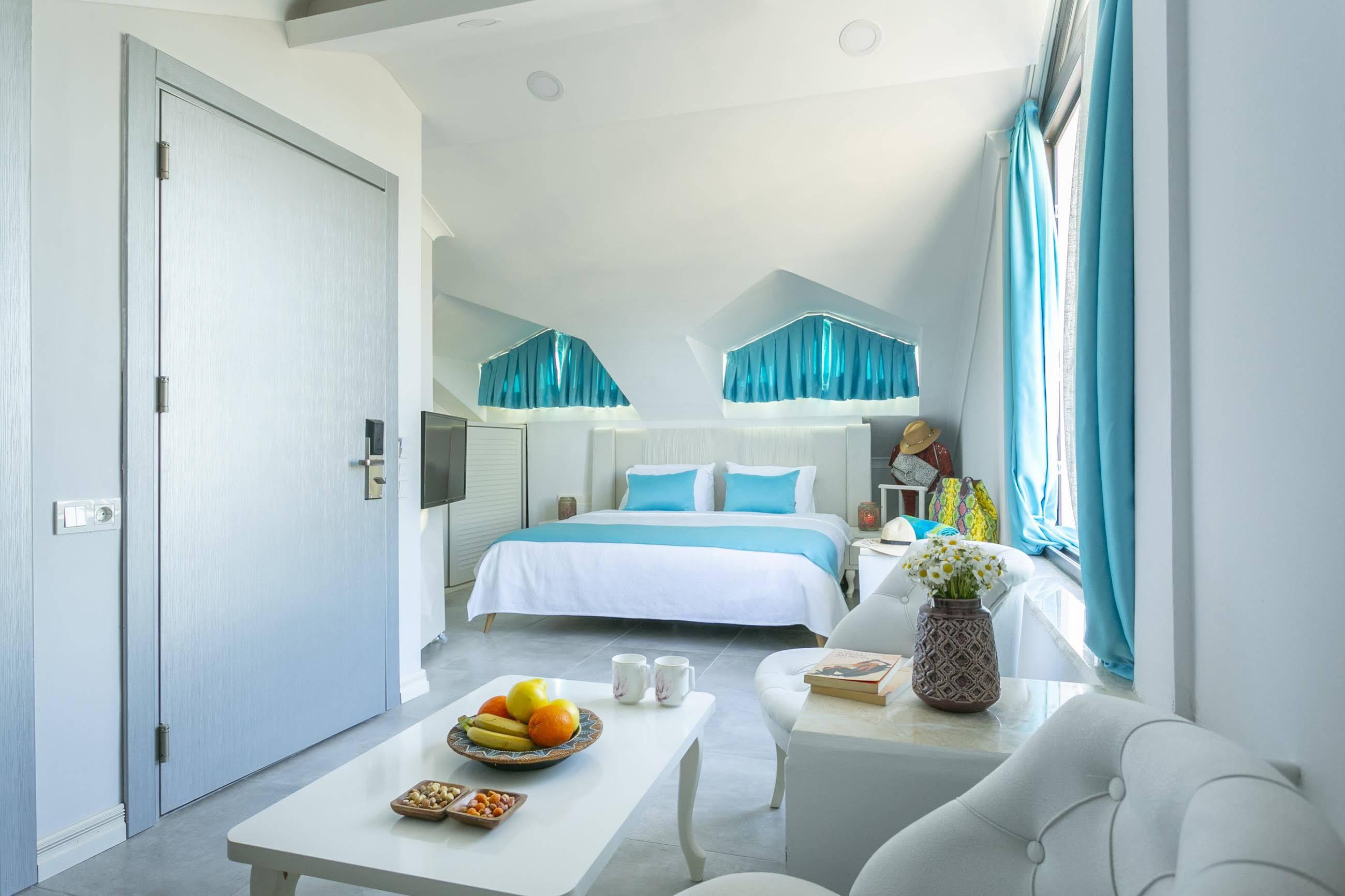 Monastery Suites Hotel-Fethiye 올루데니스 외부 사진