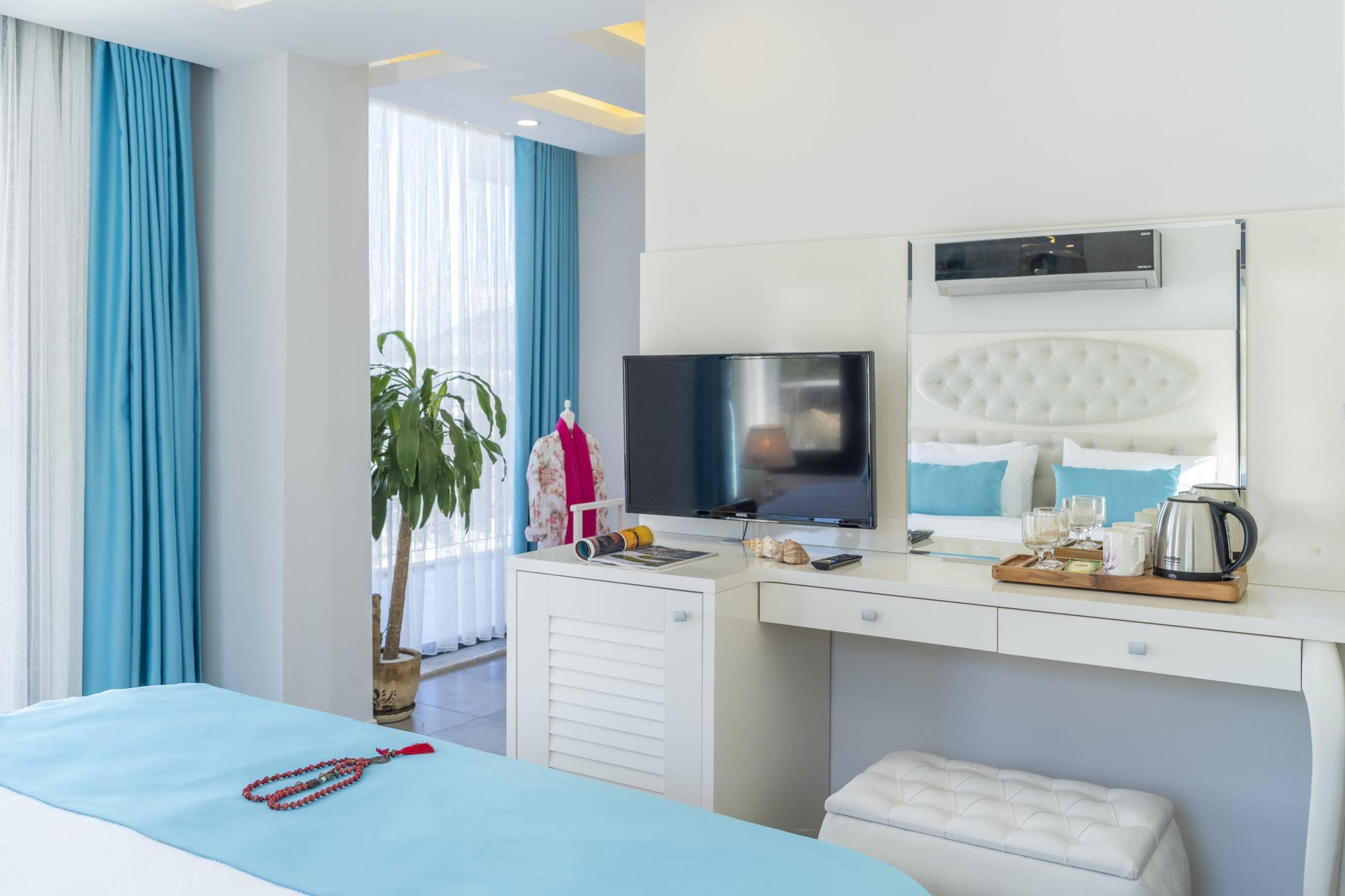 Monastery Suites Hotel-Fethiye 올루데니스 외부 사진