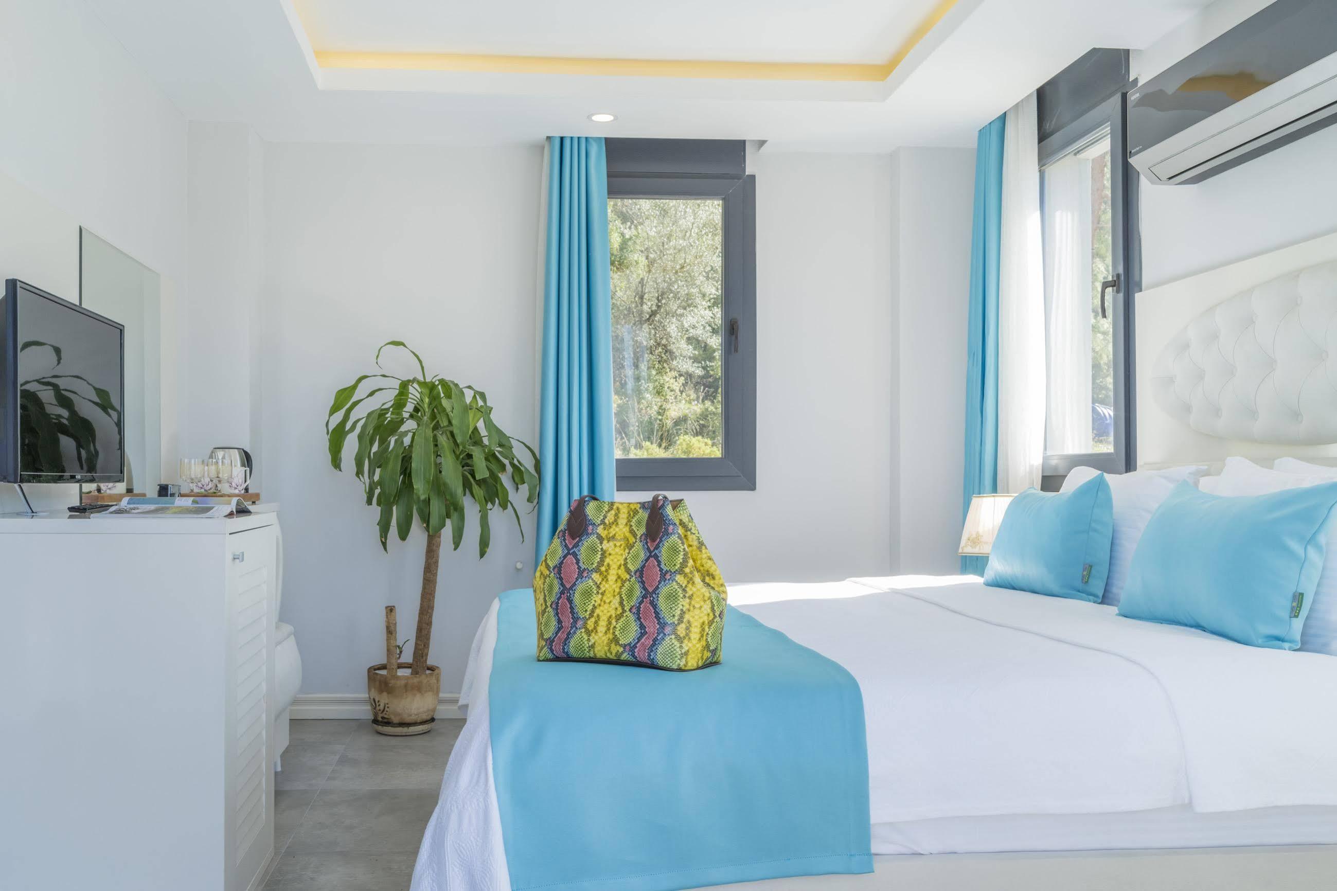 Monastery Suites Hotel-Fethiye 올루데니스 외부 사진
